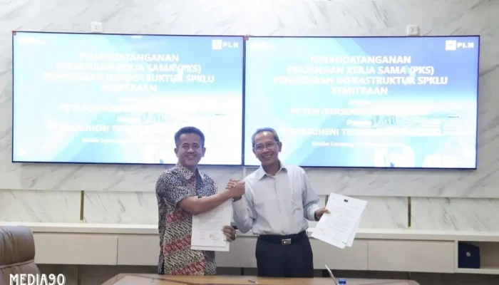 PLN dan PT BTB Jalin Kemitraan SPKLU di Tol Bakauheni-Terbanggi untuk Sambut Natal dan Tahun Baru 2025