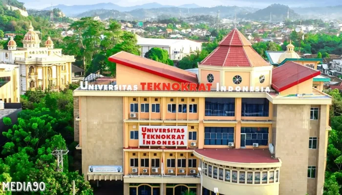 Universitas Teknokrat Indonesia Masuk 3 Besar PTS Terbaik Nasional Menurut 4ICU Unirank