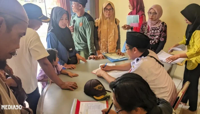 Warga Rawajitu Timur Antusias Ikuti Layanan Adminduk Disdukcapil