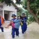 Polairud Lampung Selatan Evakuasi Sejumlah Warga Terdampak Banjir di Bandar Agung Sragi