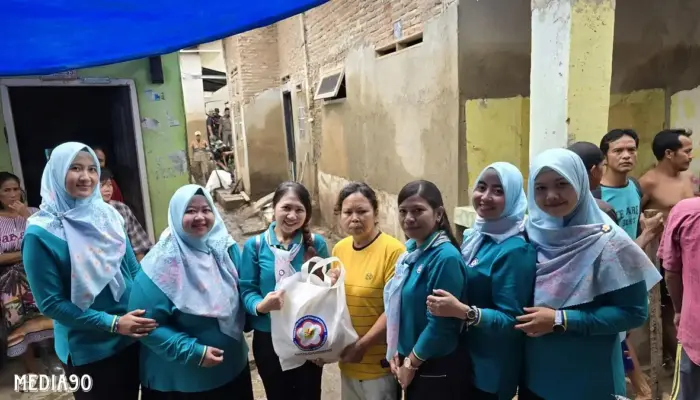 Menjelang Imlek 2025, PIKK PLN Lampung Berikan Bantuan kepada Korban Banjir di Bandar Lampung dan Pringsewu