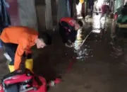 Bandar Lampung Dikepung Banjir, Wali Kota Eva Dwiana Kerahkan Tim Bantu Warga