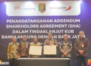 Bank Lampung dan Bank Jatim Sepakati Addendum Perjanjian Pemegang Saham