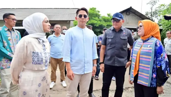 Minim Penerangan! Bupati Lampung Selatan Terpilih Egi Desak Pemasangan Lampu di Jalan Way Urang Kalianda