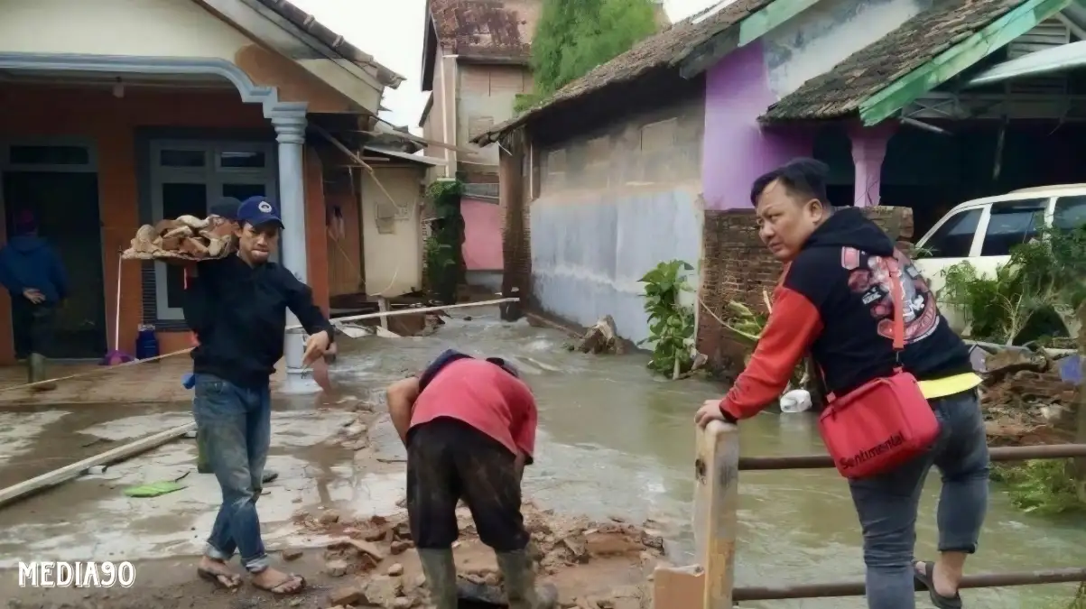 Pasca Banjir, Wali Kota Bandar Lampung Intruksikan Dinas PU Segera Perbaiki Fasilitas Umum dan Rumah Warga