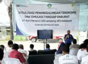 PLN Bersama Polres dan Damkarmat Lampung Utara Gelar Sosialisasi Keamanan dan Simulasi Darurat di Bulan K3 Nasional