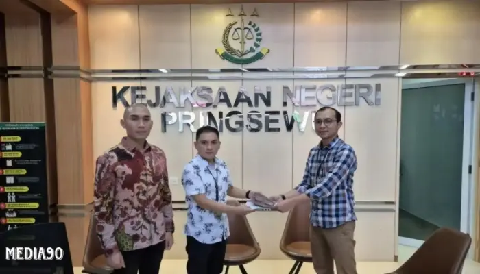 Korupsi Dana Hibah LPTQ: Sekda Ditetapkan sebagai Tersangka, Empat Pegawai Pemkab Pringsewu Kembalikan Rp40,9 Juta ke Kejaksaan