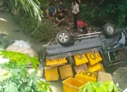Kecelakaan Tragis: Mobil Pickup Bermuatan Ikan Terjun ke Jurang 15 Meter Akibat Sopir Ngantuk di Karya Penggawa Pesisir Barat