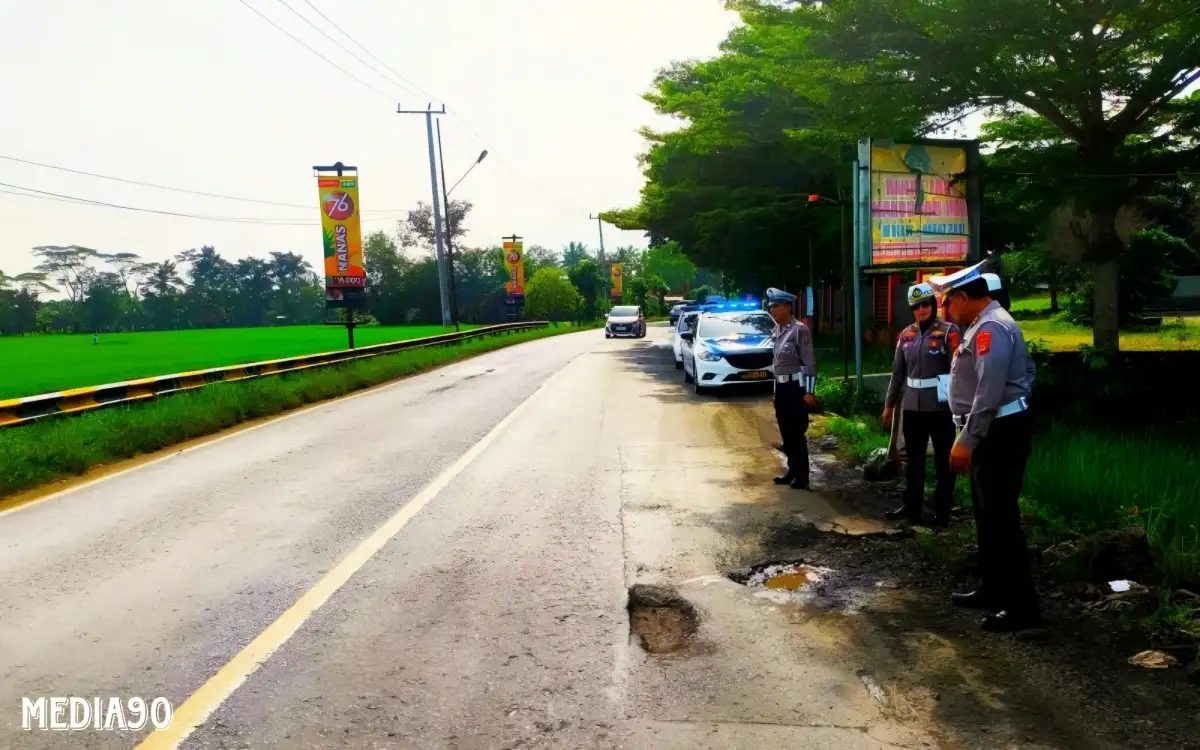 Waspada Melintas Malam dan Hujan, Jalinbar Pringsewu Rawan Kecelakaan, Banyak Lubang dan Bergelombang