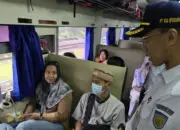 KAI Tanjungkarang Tambah Puluhan Petugas untuk Amankan Stasiun dan Jalur Kereta Saat Mudik Lebaran 2025