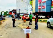 Pemuda Pringsewu Gelar Aksi Perbaikan Jalan Akibat Rusak dan Banyaknya Kecelakaan