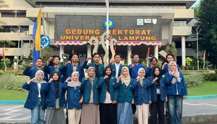 Tim BEM Unila Gagas Inovasi Kelola Limbah di Pasar Krui, Lolos Program Mahasiswa Berdampak 2025