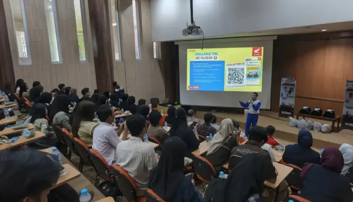 Astra Honda Gaet Ribuan Mahasiswa, Dorong Kampanye “Fokus di Jalan, Kuliah Lancar”