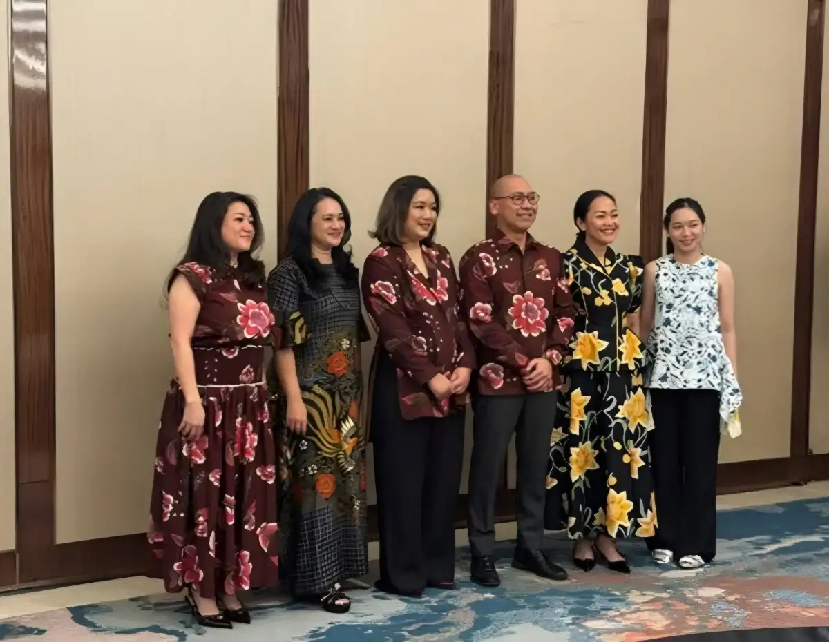 BRI-MI Rayakan Hari Batik Nasional, Harmoni Budaya dan Investasi Bersama Amanda Hartanto