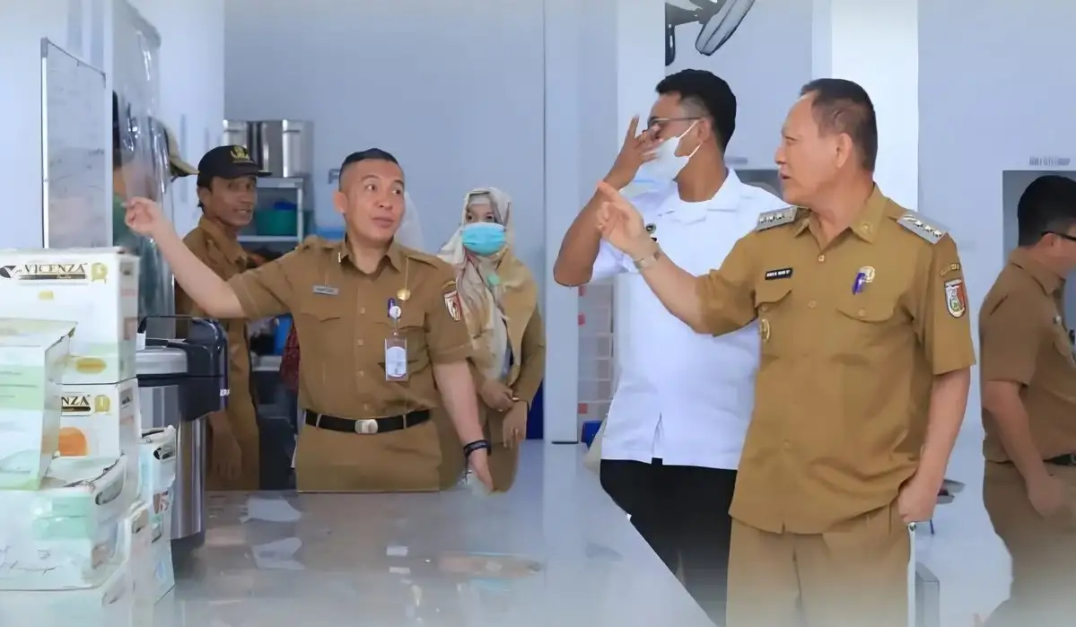 Bupati Tulang Bawang Pantau Program Makan Gizi Gratis dan Pelayanan Kesehatan di Dente Teladas