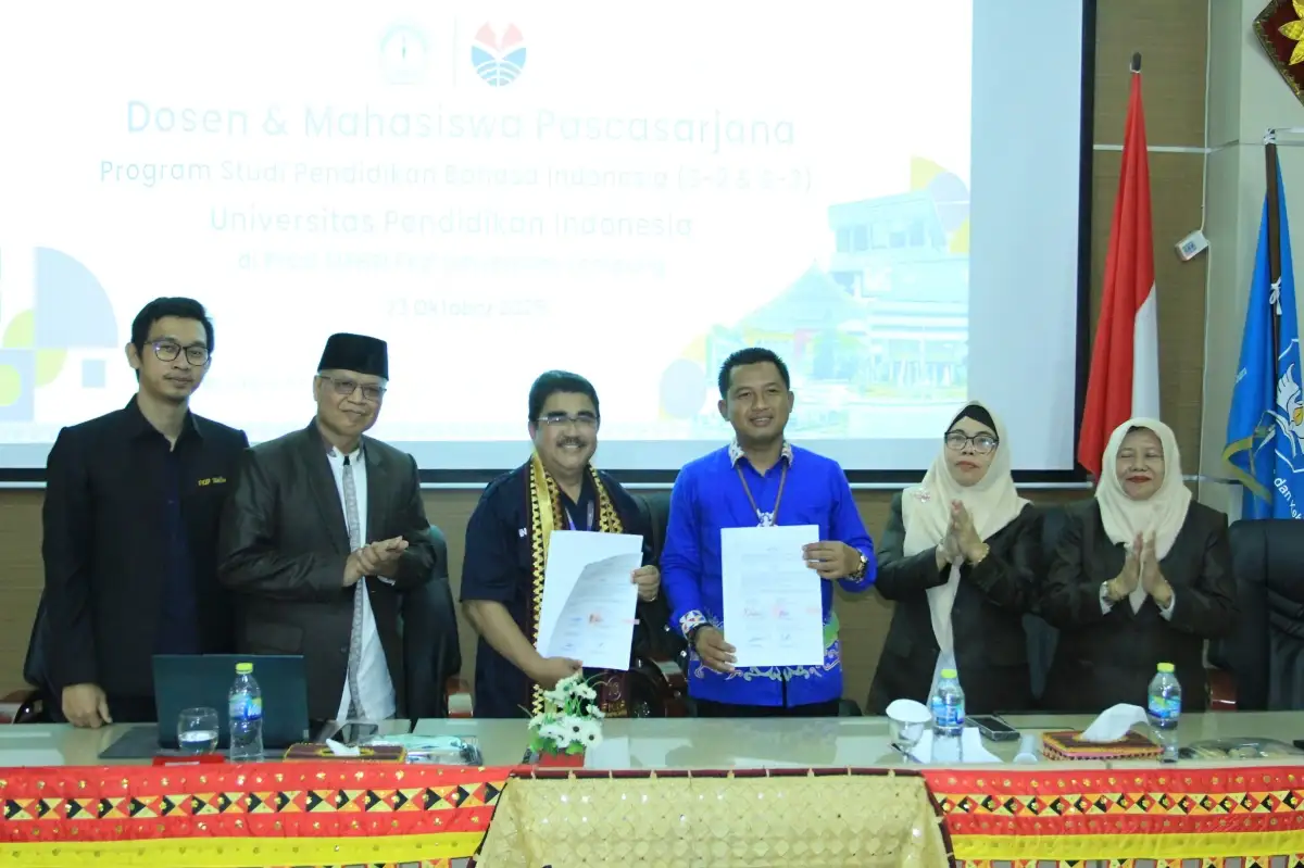 FKIP Unila dan FPBS UPI Kolaborasi Gelar Joint Lecture Bahas Riset Pendidikan Berbasis Sastra