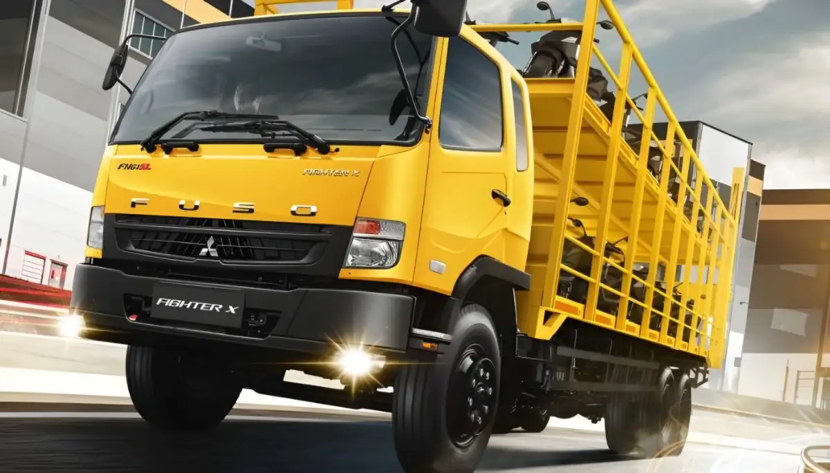 Fuso Fighter X FN 61 FSL Hadir dengan Sasis Super Panjang, Jawaban untuk Kebutuhan Logistik Besar