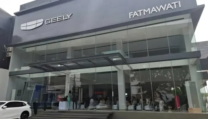 Geely Resmikan Diler Fatmawati, Targetkan 40 Jaringan di Indonesia Tahun Ini