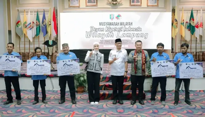 Gubernur Mirza Dorong Koperasi Jadi Penggerak Ekonomi Rakyat di Muswil Dekopin Lampung