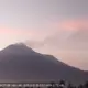 Gunung Lewotobi Laki-laki Alami Peningkatan Aktivitas, PVMBG Imbau Warga Jaga Jarak 7 Km