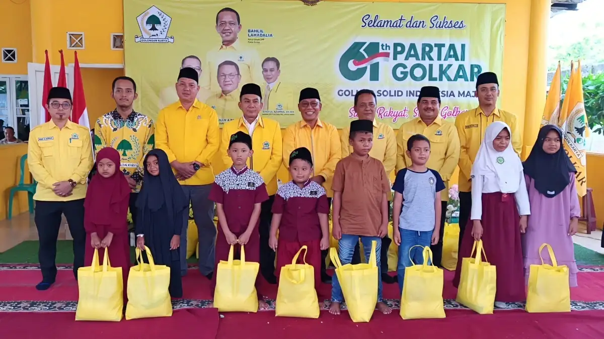 HUT ke-61, Golkar Lampung Selatan Gelar Pasar Murah dan Santunan Anak Yatim
