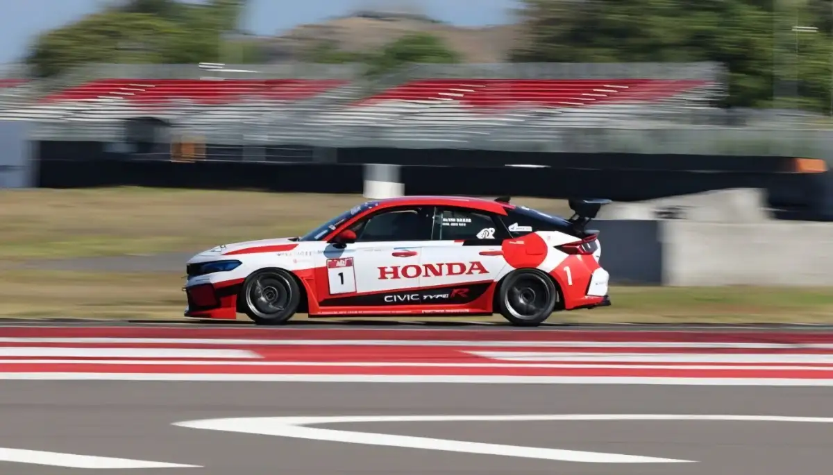 Honda Racing Indonesia Siap Tampil Maksimal di Mandalika Festival of Speed 2025 1 Honda Racing Indonesia Bidik Hasil Terbaik di Mandalika Festival of Speed 2025