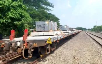 KAI Logistik Dukung Pembangunan Rel Nasional Lewat Distribusi Wesel dan Bantalan Beton