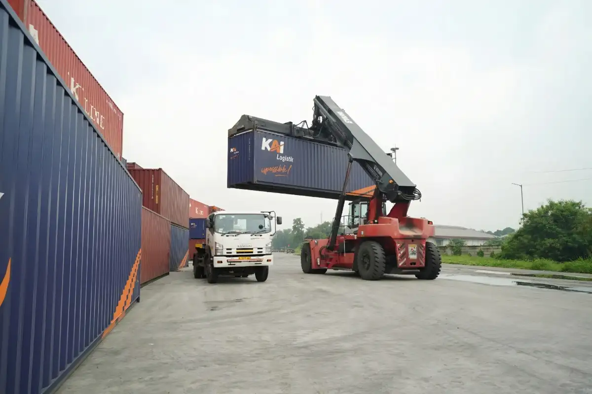 KAI Logistik Perluas Kapasitas Container Yard Klari untuk Perkuat Implementasi Green Freight