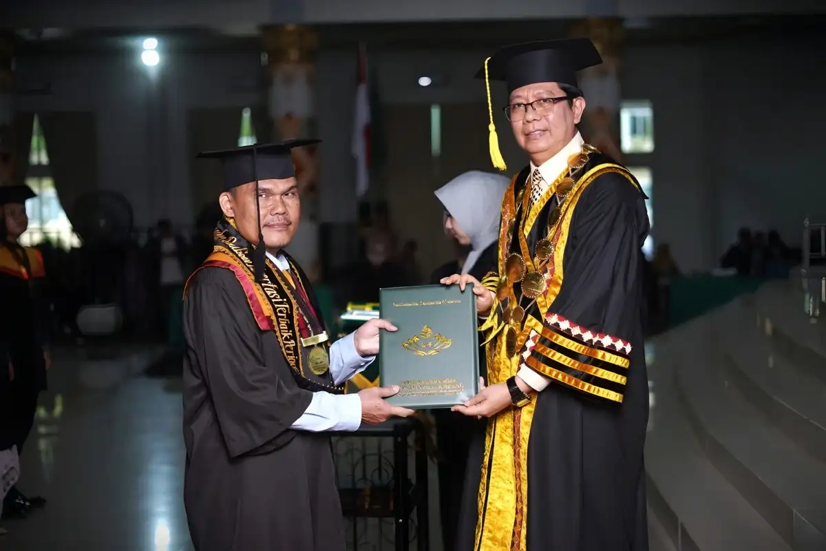 Mahasiswa Difabel UIN Raden Intan Lampung Raih Gelar Disertasi Terbaik, Buktikan Keterbatasan Bukan Halangan