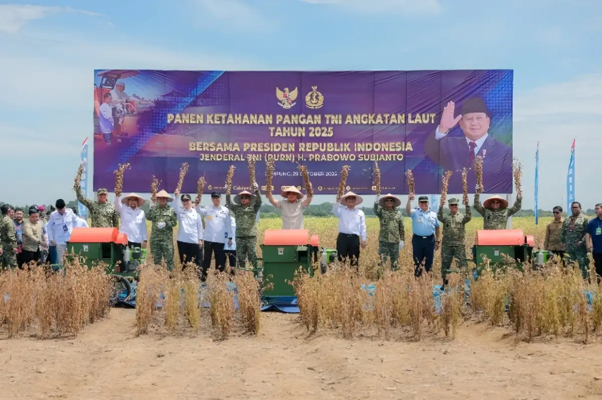 Menhan Dorong Lampung Jadi Pusat Swasembada Kedelai Nasional, Panen Perdana Capai 4 Ton per Hektare 1 Menhan Dorong Lampung Raih Swasembada Kedelai, Pemprov Siapkan Strategi Khusus