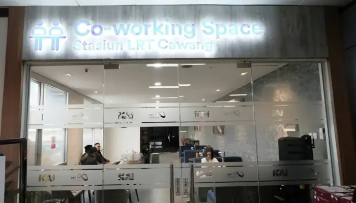 Stasiun Cawang Hadirkan Co-Working Space Gratis untuk Pengguna LRT Jabodebek