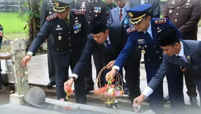 Wabup Tulang Bawang Hadiri Ziarah Nasional HUT ke-80 TNI di TMP Menggala