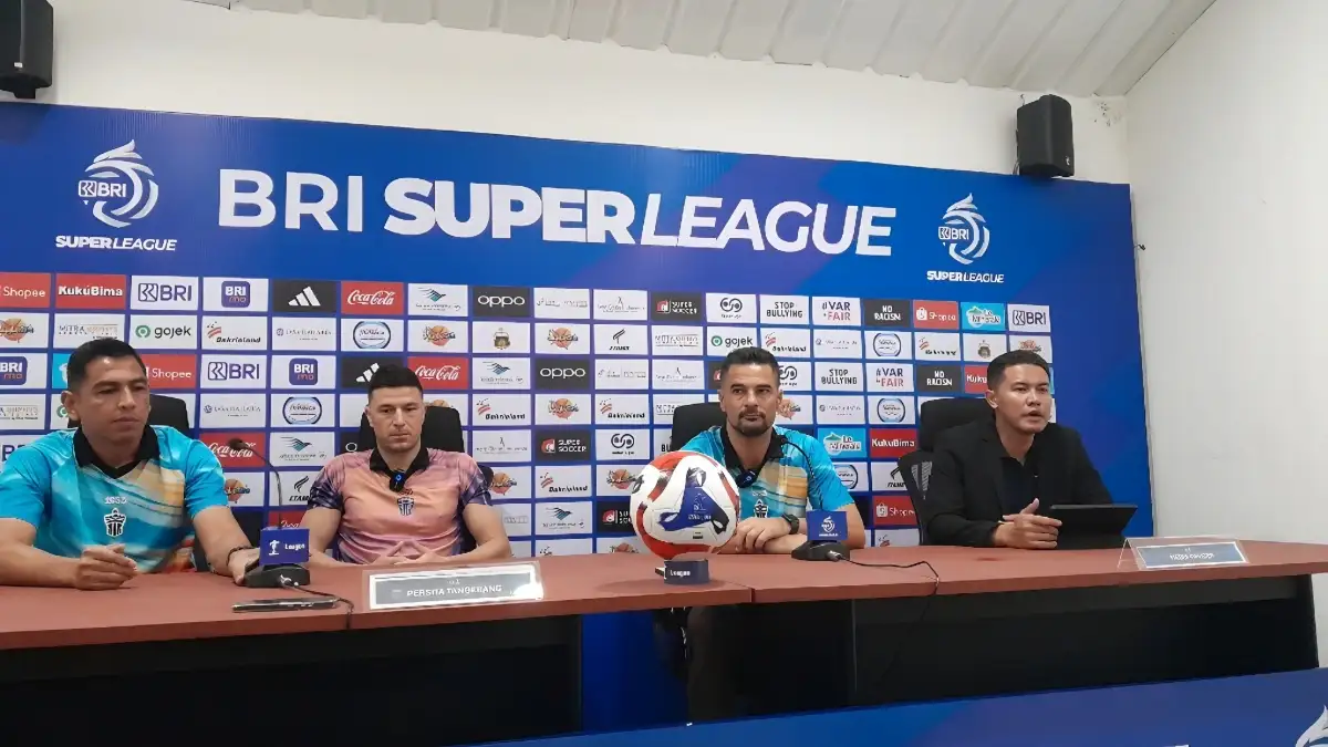 Persita Tangerang Tegaskan Bukan Underdog, Siap Tempur Hadapi Bhayangkara Presisi Lampung FC 1 Persita Tangerang Tegaskan Bukan Underdog, Siap Tempur Hadapi Bhayangkara Lampung FC