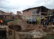 Wali Kota Eva Dwiana Tinjau Progres Renovasi Jembatan di Jalan Ridwan Rais