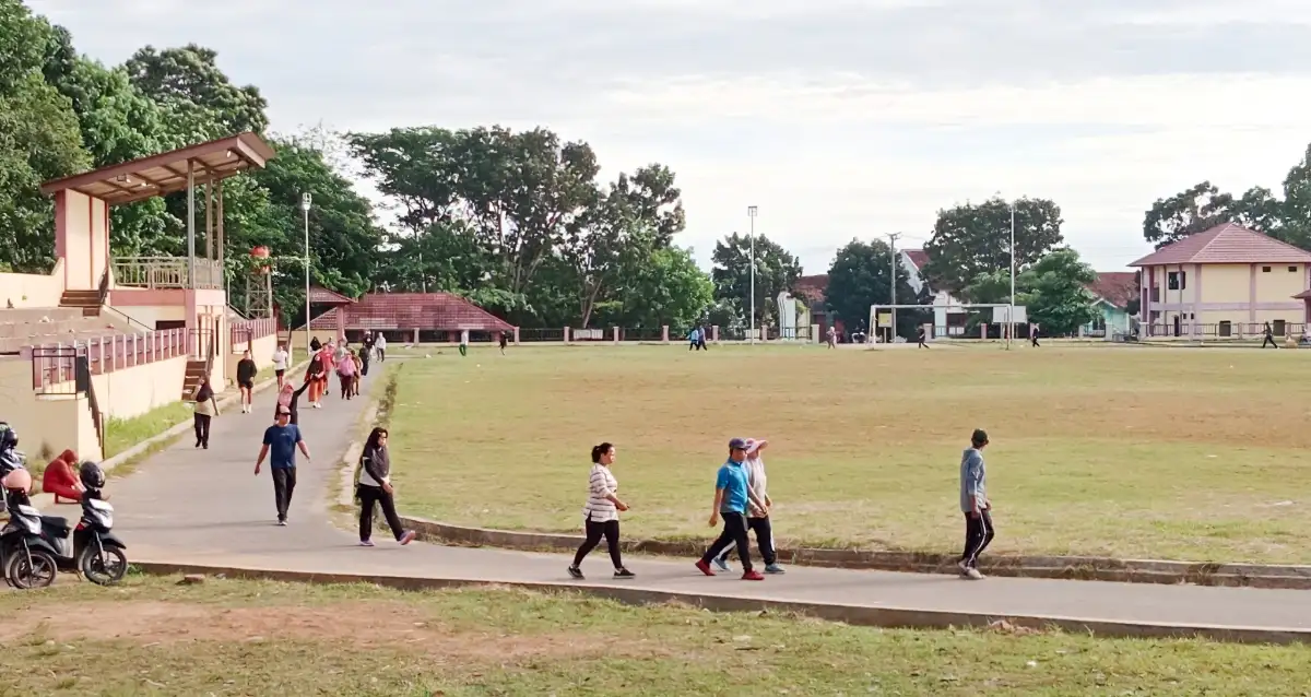 Sulistiani Dorong Peningkatan Fasilitas Lapangan Kalpataru, Perlu Lintasan Lari dan Sarana Pendukung 1 Sulistiani Dorong Peningkatan Fasilitas Lapangan Kalpataru, Minta Lintasan Lari dan Sarana Pendukung Dibenahi