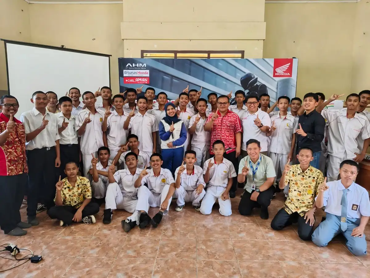 TDM Lampung Edukasi Siswa SMKN 2 Bandar Lampung Jadi Teladan Keselamatan Berkendara