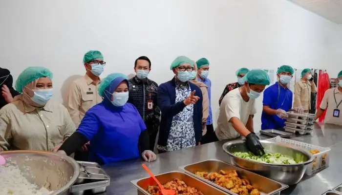 Gubernur Lampung Cek Langsung Dapur SPPG Rajabasa, Tegaskan Protokol Keamanan Pangan