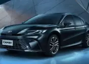 Toyota Resmi Luncurkan New Camry 2.5 V AT, Penyegaran Luar Dalam untuk Varian Bensin