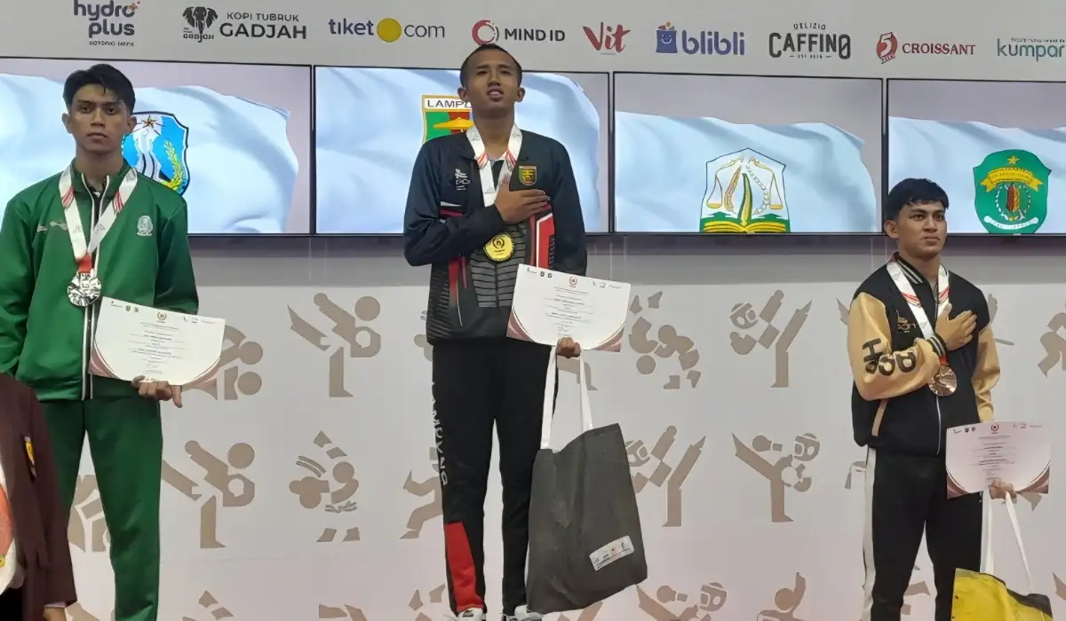 Usai Sabet Emas di PON Beladiri 2025, Karateka Lampung Fahrel Bidik Pelatnas dan Juara Dunia