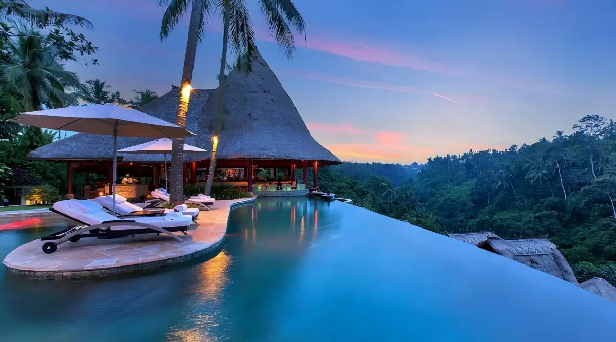 Viceroy Bali: Ikon Pariwisata Mewah Berkelanjutan di Ubud 1 Viceroy Bali Terapkan Teknologi Terbaru untuk Pimpin Pariwisata Mewah dan Berkelanjutan