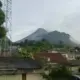 PVMBG Imbau Warga Waspada, Gunung Merapi Catat 6 Guguran Lava hingga 1,9 Km