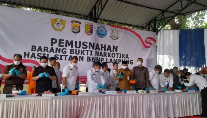 BNN Lampung Musnahkan 11,15 Kg Sabu dan 770 Gram Ganja, 11 Pengedar Berhasil Diciduk