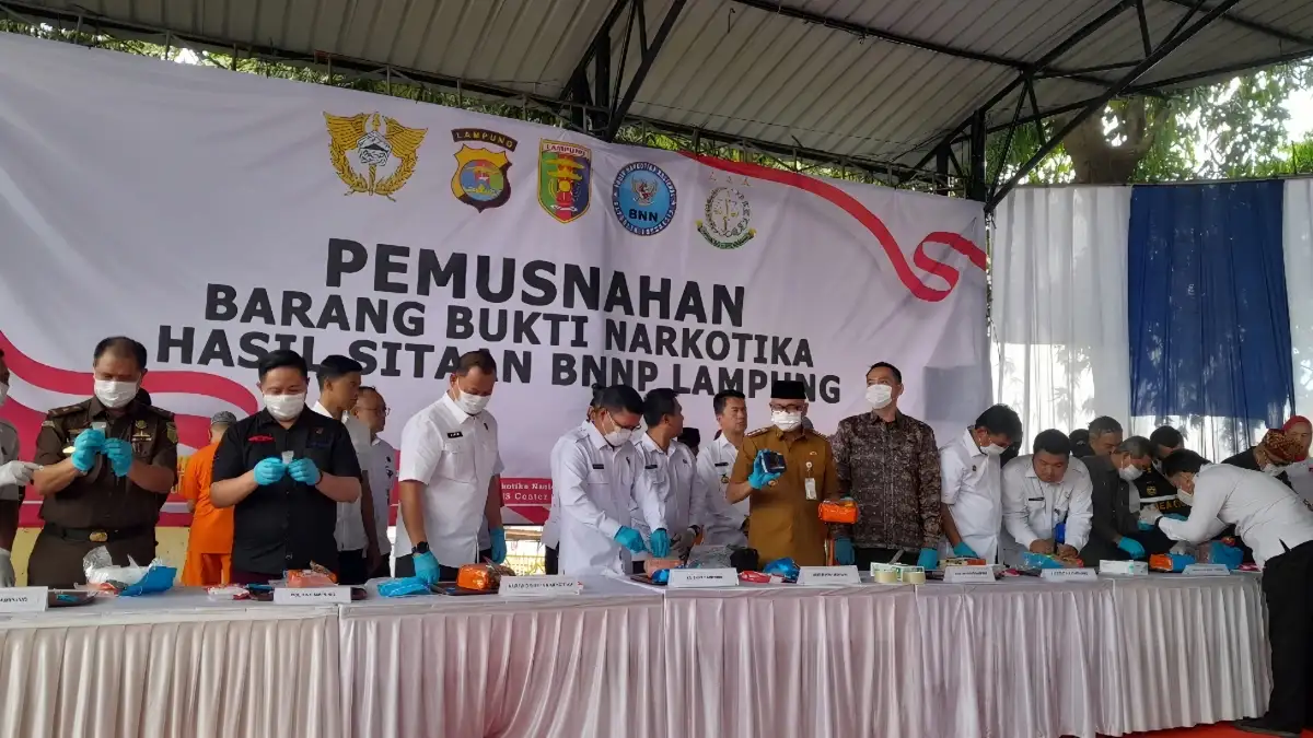 BNN Lampung Musnahkan 11,15 Kg Sabu dan 770 Gram Ganja, 11 Pengedar Ditangkap