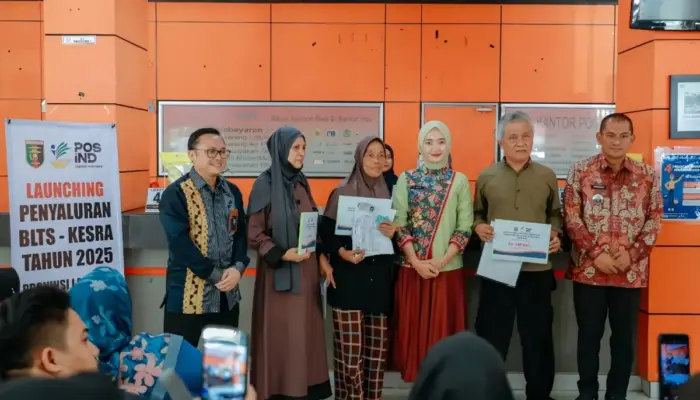 BLTS Kesra 2025 Mulai Disalurkan, Wagub Jihan Lepas Armada dan Ingatkan Pemanfaatan Bantuan