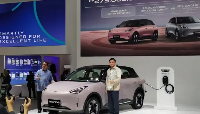 Geely Buka Pre-Book EX2 di GJAW 2025, Tawarkan Harga Spesial dan Beragam Keuntungan untuk Konsumen