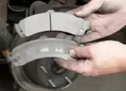 Panduan Lengkap Cara Mengganti Kampas Rem Mobil di Rumah 12 Cara Mengganti Kampas Rem Mobil, Panduan Praktis untuk Pemilik Kendaraan