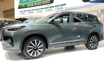 Chery Tiggo 8 CSH AWD Resmi Meluncur di GJAW 2025, Tenaga Makin Buas Harga Tetap Kompetitif 3 Chery Resmi Luncurkan Tiggo 8 CSH AWD, Dibanderol Rp559,9 Juta