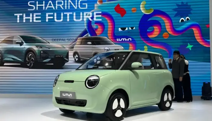 Changan Debut di GJAW 2025, Luncurkan Lumin sebagai Mobil Listrik Kompak Berharga Terjangkau