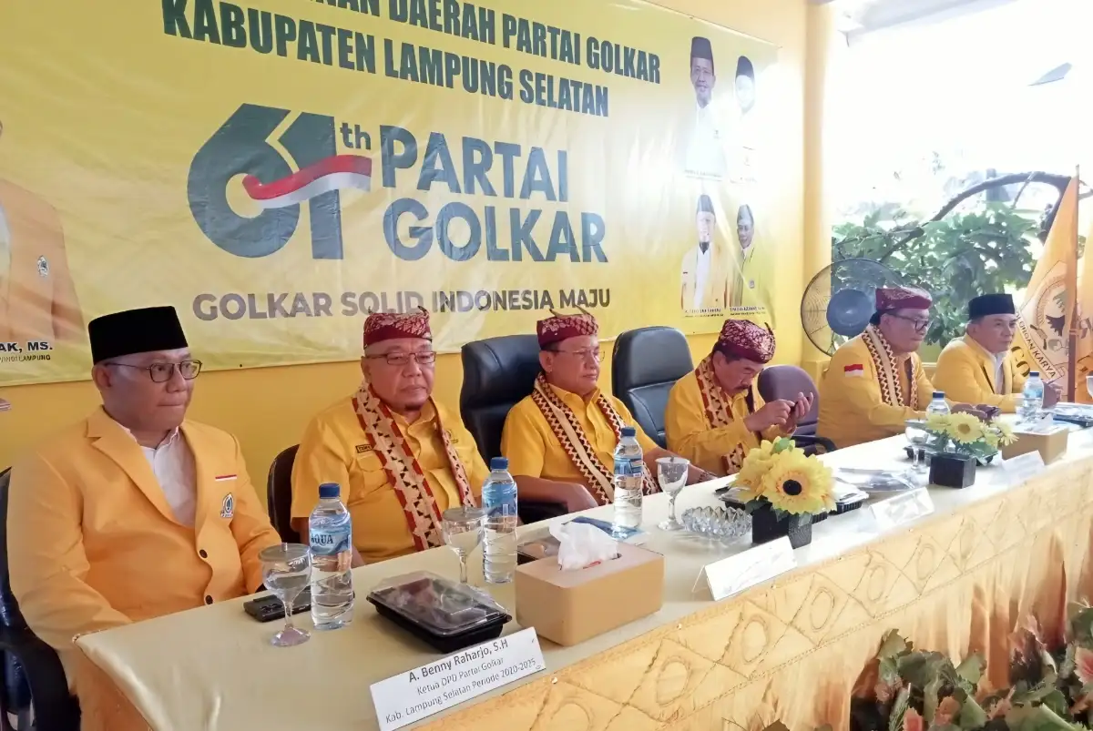 Hanan A. Razak Gelar Temu Kader Golkar Lampung Selatan, Tegaskan Pentingnya Soliditas Partai 1 Hanan A. Razak Ajak Kader Golkar Lampung Selatan Jaga Soliditas