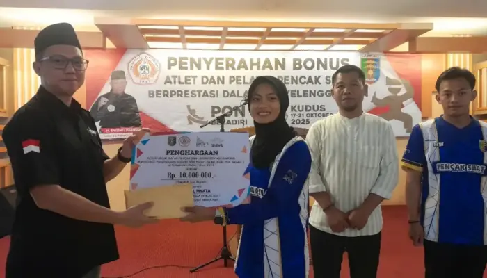 IPSI Lampung Beri Bonus kepada Pesilat Peraih Medali di PON Beladiri dan Popnas 2025